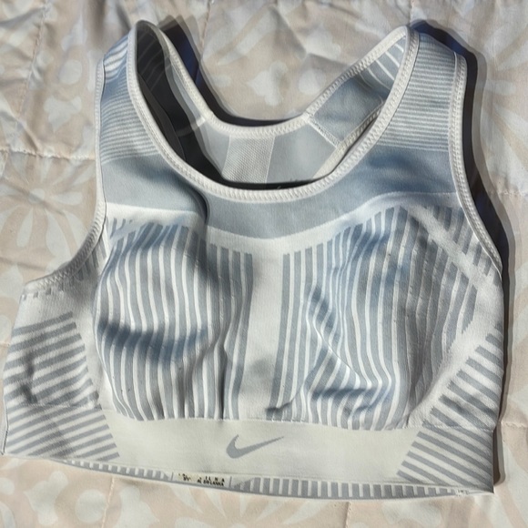 Nike dry fit bra - Picture 1 of 2
